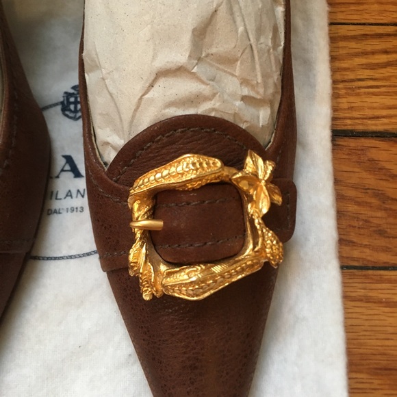 Brown Prada Pumps with Snake Buckles - Picture 4 of 4